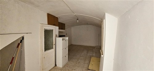 Soluzione Autonoma su Tre Livelli Vicino Porta Nuova